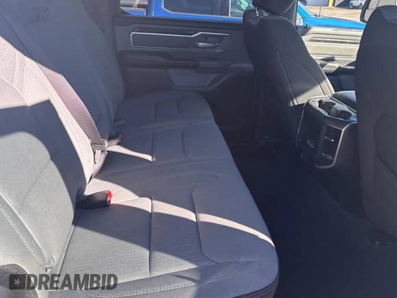 2022 Ram 1500 Lone Star с VIN 1C6SRFFT4NN464963, выставлен на аукционе Copart как лот 77888524 с пробегом 28 369 миль миль и На запчасти • Non repairable. История ставок и продаж доступна на DreamBid. Изображение 6.