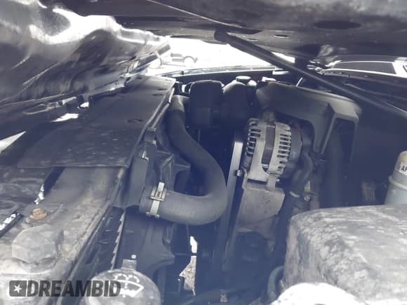 ✅ 2013 Chevrolet Avalanche LS • VIN: 3GNMCEE03DG312465 • Lot: 42216267. Listed on IAAI with 102,483 mi. Free auction sales archive from the USA and detailed vehicle history report at DreamBid. Image 10.