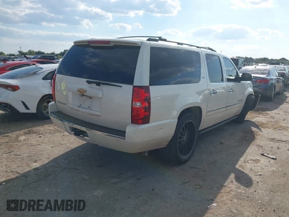 ✅ 2014 Chevrolet Suburban LTZ • VIN: 1GNSCKE00ER139978 • Лот: 43322931. Опубликован ранее на IAAI с пробегом 257 754 миль. Бесплатный доступ к архиву аукционных продаж из США и подробный отчёт об истории автомобиля на DreamBid. Изображение 4.