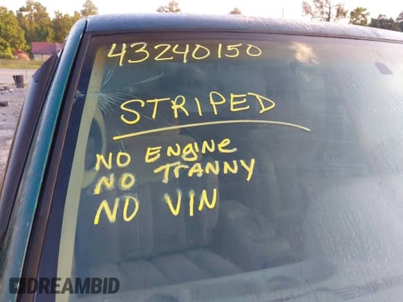 ✅ 1995 GMC Sierra 1500 • VIN: 2GTEC19K3S1521292 • Лот: 43240150. Размещён на IAAI с пробегом 251 392 миль миль. Получите бесплатный доступ к архиву аукционных продаж из США и посмотрите подробный отчёт об истории автомобиля на DreamBid. Изображение 12.