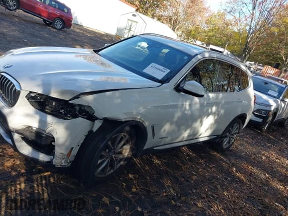 ✅ 2018 BMW X3 xDrive30i • VIN: 5UXTR9C59JLD60688 • Лот: 43560060. Опубликован ранее на IAAI с пробегом 70 416 миль. Бесплатный доступ к архиву аукционных продаж из США и подробный отчёт об истории автомобиля на DreamBid. Изображение 14.