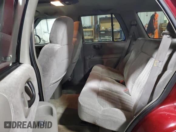 ✅ 2002 Chevrolet Blazer LS • VIN: 1GNDT13W62K214746 • Lot: 52515215. Wystawiony na Copart z przebiegiem 85 675 mil. Bezpłatny archiwum sprzedaży aukcyjnych z USA i szczegółowy raport historii pojazdu na DreamBid. Zdjęcie 12.