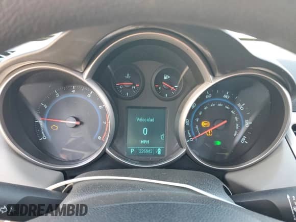 2011 Chevrolet Cruze LS z VIN 1G1PC5SHXB7190124, wystawiony jako Copart lot #86492495 z przebiegiem 226 942 mil mil oraz Szkoda całkowita • Salvage title. Historia ofert i sprzedaży dostępna na DreamBid. Obrazek 9.