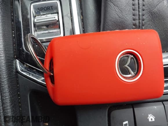 ✅ 2020 Mazda CX-5 Touring • VIN: JM3KFACM3L0843620 • Lot: 43504513. Wystawiony na IAAI z przebiegiem 75 447 mil. Bezpłatny archiwum sprzedaży aukcyjnych z USA i szczegółowy raport historii pojazdu na DreamBid. Zdjęcie 11.