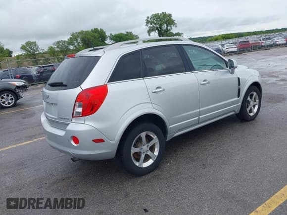 ✅ 2013 Chevrolet Captiva Sport LTZ • VIN: 3GNAL4EK9DS574633 • Lot: 42576418. Wystawiony na IAAI z przebiegiem 137 784 mil. Bezpłatny archiwum sprzedaży aukcyjnych z USA i szczegółowy raport historii pojazdu na DreamBid. Zdjęcie 4.