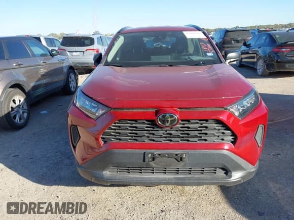 ✅ 2019 Toyota RAV4 LE • VIN: 2T3H1RFV3KW049098 • Lot: 43490260. Listed on IAAI with 22,541 mi. Free auction sales archive from the USA and detailed vehicle history report at DreamBid. Image 12.
