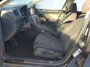 ✅ 2010 Volkswagen Jetta S • VIN: 3VWKX7AJXAM628051 • Lot: 41629895. Wystawiony na Copart z przebiegiem 154 372 mil. Bezpłatny archiwum sprzedaży aukcyjnych z USA i szczegółowy raport historii pojazdu na DreamBid. Zdjęcie 7.