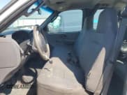 ✅ 2004 Ford F-150 XL • VIN: 2FTRX17W34CA19482 • Лот: 83988535. Опубликован ранее на Copart с пробегом Не указан. Бесплатный доступ к архиву аукционных продаж из США и подробный отчёт об истории автомобиля на DreamBid. Изображение 7.