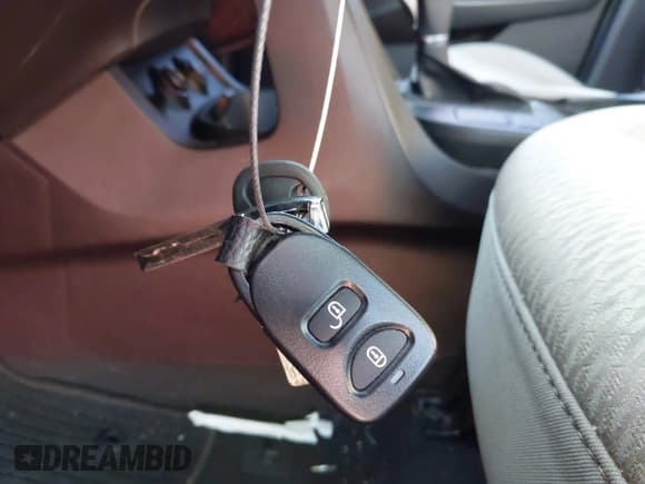 ✅ 2013 Hyundai Santa Fe Sport • VIN: 5XYZT3LB8DG045006 • Лот: 43677822. Опубликован ранее на IAAI с пробегом 163 364 миль. Бесплатный доступ к архиву аукционных продаж из США и подробный отчёт об истории автомобиля на DreamBid. Изображение 11.