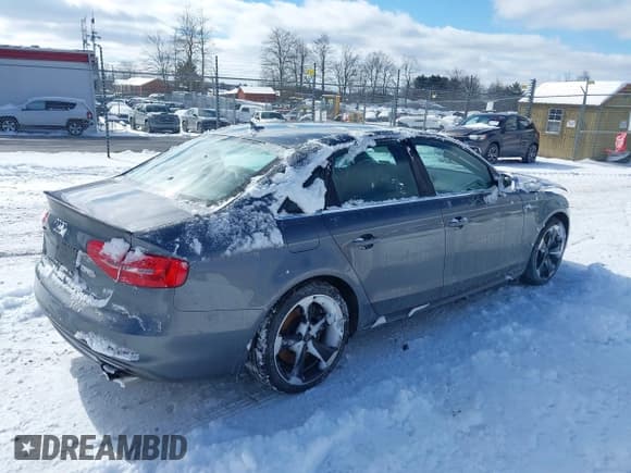 ✅ 2014 Audi S4 Premium Plus • VIN: WAUBGAFL3EA006112 • Лот: 41575914. Опубликован ранее на IAAI с пробегом 145 750 миль. Бесплатный доступ к архиву аукционных продаж из США и подробный отчёт об истории автомобиля на DreamBid. Изображение 4.
