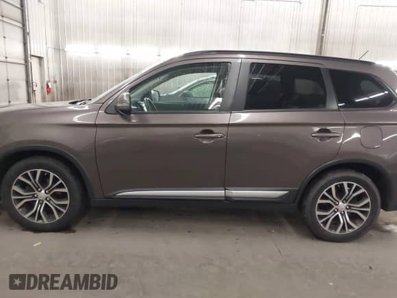 2016 Mitsubishi Outlander SE с VIN JA4AZ3A32GZ001770, выставлен на аукционе IAAI как лот 43593282 с пробегом 209 427 миль миль и . История ставок и продаж доступна на DreamBid. Изображение 15.