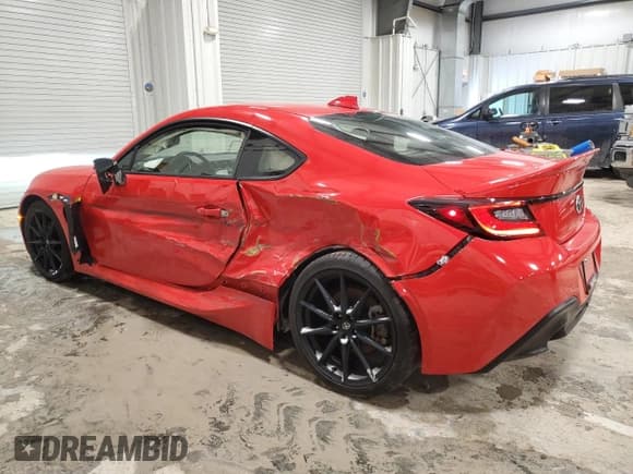 ✅ 2022 Toyota 86 Premium • VIN: JF1ZNBE1XN9753856 • Lot: 46524905. Wystawiony na Copart z przebiegiem 44 745 mil. Bezpłatny archiwum sprzedaży aukcyjnych z USA i szczegółowy raport historii pojazdu na DreamBid. Zdjęcie 2.