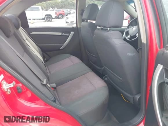 ✅ 2011 Chevrolet Aveo 1LT • VIN: KL1TD5DEXBB146053 • Lot: 40425905. Wystawiony na IAAI z przebiegiem 140 775 mil. Bezpłatny archiwum sprzedaży aukcyjnych z USA i szczegółowy raport historii pojazdu na DreamBid. Zdjęcie 8.