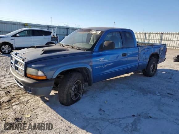 ✅ 1999 Dodge Dakota SLT • VIN: 1B7GL22X5XS321879 • Lot: 84015834. Wystawiony na Copart z przebiegiem 210 252 mil. Bezpłatny archiwum sprzedaży aukcyjnych z USA i szczegółowy raport historii pojazdu na DreamBid. Zdjęcie 1.