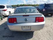 ✅ 2007 Ford Mustang Deluxe • VIN: 1ZVFT80N575312871 • Lot: 43395280. Listed on IAAI with 189,003 mi. Free auction sales archive from the USA and detailed vehicle history report at DreamBid. Image 16.