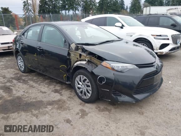✅ 2018 Toyota Corolla L • VIN: 2T1BURHE2JC005435 • Lot: 43768147. Wystawiony na IAAI z przebiegiem 140 238 mil. Bezpłatny archiwum sprzedaży aukcyjnych z USA i szczegółowy raport historii pojazdu na DreamBid. Zdjęcie 1.