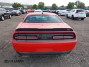 ✅ 2015 Dodge Challenger R/T • VIN: 2C3CDZAT9FH914013 • Lot: 43288641. Wystawiony na IAAI z przebiegiem 61 922 mil. Bezpłatny archiwum sprzedaży aukcyjnych z USA i szczegółowy raport historii pojazdu na DreamBid. Zdjęcie 16.