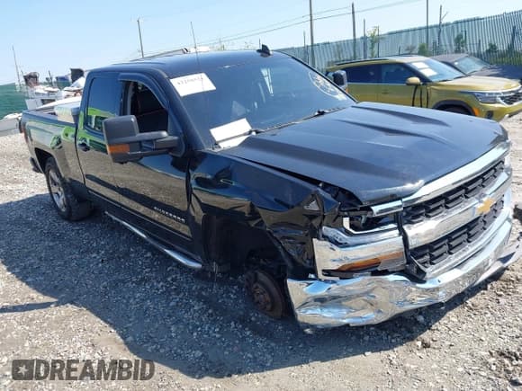 ✅ 2017 Chevrolet Silverado 1500 LT • VIN: 1GCVKREC1HZ125331 • Лот: 43258521. Опубликован ранее на IAAI с пробегом Не указан. Бесплатный доступ к архиву аукционных продаж из США и подробный отчёт об истории автомобиля на DreamBid. Изображение 1.