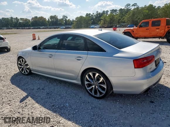 ✅ 2012 Audi A6 Prestige • VIN: WAUHGAFC3CN171318 • Lot: 84615075. Wystawiony na Copart z przebiegiem Nie podano. Bezpłatny archiwum sprzedaży aukcyjnych z USA i szczegółowy raport historii pojazdu na DreamBid. Zdjęcie 2.