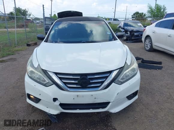 ✅ 2018 Nissan Altima SV • VIN: 1N4AL3AP6JC161225 • Lot: 43012884. Wystawiony na IAAI z przebiegiem 133 794 mil. Bezpłatny archiwum sprzedaży aukcyjnych z USA i szczegółowy raport historii pojazdu na DreamBid. Zdjęcie 12.