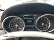 ✅ 2015 Mercedes-Benz M 350 • VIN: 4JGDA5HB5FA492041 • Lot: 92425565. Wystawiony na Copart z przebiegiem 88 373 mil. Bezpłatny archiwum sprzedaży aukcyjnych z USA i szczegółowy raport historii pojazdu na DreamBid. Zdjęcie 9.