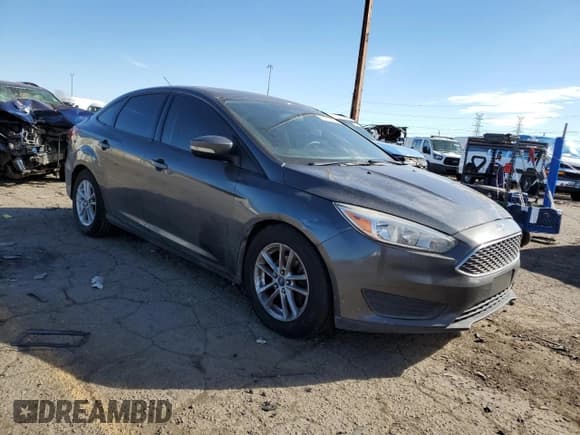 ✅ 2017 Ford Focus SE • VIN: 1FADP3F2XHL327982 • Lot: 91431365. Listed on Copart with 192,412 mi. Free auction sales archive from the USA and detailed vehicle history report at DreamBid. Image 4.