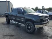 ✅ 2003 Chevrolet Silverado 2500HD LS • VIN: 1GCHK23U73F230630 • Lot: 71424155. Wystawiony na Copart z przebiegiem 255 470 mil. Bezpłatny archiwum sprzedaży aukcyjnych z USA i szczegółowy raport historii pojazdu na DreamBid. Zdjęcie 4.