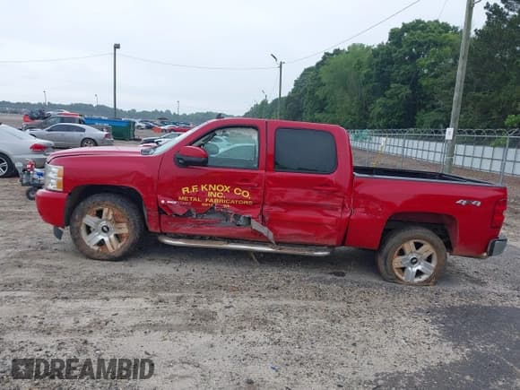 ✅ 2007 Chevrolet Silverado 1500 LTZ • VIN: 2GCEK13Y271650390 • Lot: 42423172. Listed on IAAI with 327,306 mi. Free auction sales archive from the USA and detailed vehicle history report at DreamBid. Image 6.