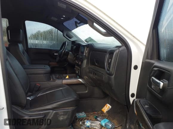 ✅ 2020 Chevrolet Silverado 1500 RST • VIN: 3GCUYEET9LG110801 • Lot: 43146146. Listed on IAAI with 145,879 mi. Free auction sales archive from the USA and detailed vehicle history report at DreamBid. Image 5.