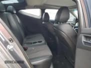 ✅ 2012 Hyundai Veloster w/Red Int • VIN: KMHTC6AD9CU046959 • Lot: 83372544. Wystawiony na Copart z przebiegiem 127 380 mil. Bezpłatny archiwum sprzedaży aukcyjnych z USA i szczegółowy raport historii pojazdu na DreamBid. Zdjęcie 10.