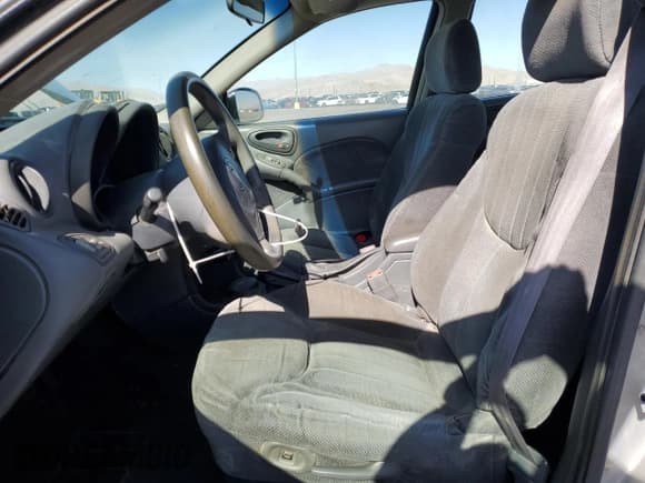 ✅ 1999 Pontiac Grand Am SE2 • VIN: 1G2NE52E5XM826878 • Lot: 77351164. Wystawiony na Copart z przebiegiem 241 463 mil. Bezpłatny archiwum sprzedaży aukcyjnych z USA i szczegółowy raport historii pojazdu na DreamBid. Zdjęcie 7.