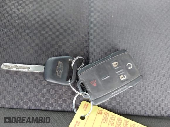 ✅ 2015 Chevrolet Silverado 2500HD LT • VIN: 1GC2KVEG5FZ500679 • Lot: 43524430. Listed on IAAI with 102,475 mi. Free auction sales archive from the USA and detailed vehicle history report at DreamBid. Image 11.