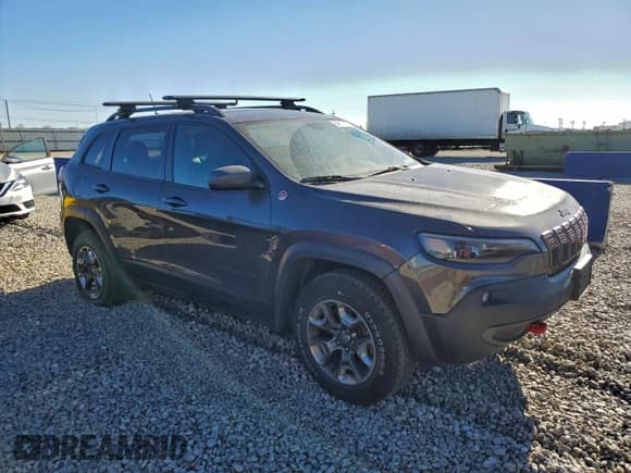 ✅ 2019 Jeep Cherokee Trailhawk Elite • VIN: 1C4PJMBN0KD252872 • Lot: 94317175. Listed on Copart with 95,015 mi. Free auction sales archive from the USA and detailed vehicle history report at DreamBid. Image 4.