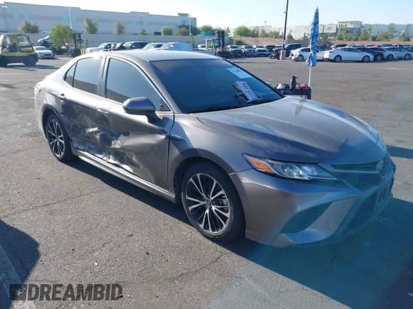2020 Toyota Camry Hybrid SE с VIN 4T1G31AKXLU539942, выставлен на аукционе IAAI как лот 42300015 с пробегом 67 035 миль миль и . История ставок и продаж доступна на DreamBid. Изображение 13.