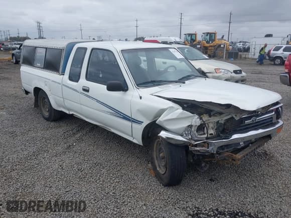 ✅ 1992 Toyota Pickup DLX • VIN: JT4RN93P5N5059089 • Лот: 43397108. Опубликован ранее на IAAI с пробегом 124 617 миль. Бесплатный доступ к архиву аукционных продаж из США и подробный отчёт об истории автомобиля на DreamBid. Изображение 1.