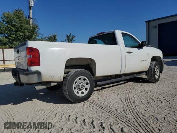 ✅ 2013 Chevrolet Silverado 2500HD Work Truck • VIN: 1GC0CVCG6DF245336 • Лот: 70867634. Опубликован ранее на Copart с пробегом 76 390 миль. Бесплатный доступ к архиву аукционных продаж из США и подробный отчёт об истории автомобиля на DreamBid. Изображение 3.