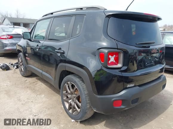 ✅ 2016 Jeep Renegade Latitude • VIN: ZACCJABT9GPD03113 • Lot: 42001114. Listed on IAAI with 180,111 mi. Free auction sales archive from the USA and detailed vehicle history report at DreamBid. Image 3.
