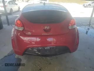 ✅ 2014 Hyundai Veloster • VIN: KMHTC6AD7EU217615 • Lot: 71569134. Wystawiony na Copart z przebiegiem 125 066 mil. Bezpłatny archiwum sprzedaży aukcyjnych z USA i szczegółowy raport historii pojazdu na DreamBid. Zdjęcie 6.