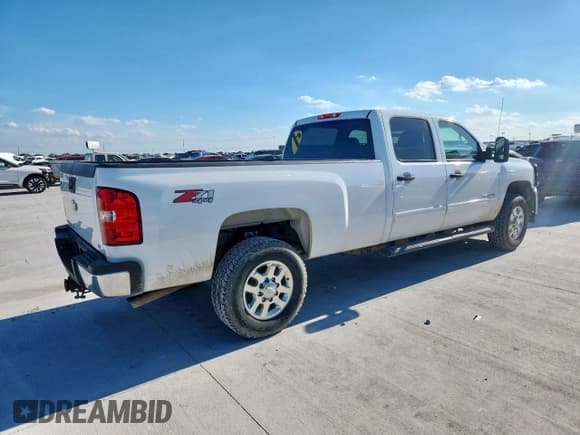 ✅ 2011 Chevrolet Silverado 2500HD LT • VIN: 1GC1KXCG4BF240751 • Lot: 66738225. Listed on Copart with 119,325 mi. Free auction sales archive from the USA and detailed vehicle history report at DreamBid. Image 3.