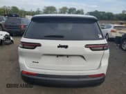 ✅ 2023 Jeep Grand Cherokee Altitude X • VIN: 1C4RJKAG3P8852091 • Lot: 82134495. Wystawiony na Copart z przebiegiem 39 343 mil. Bezpłatny archiwum sprzedaży aukcyjnych z USA i szczegółowy raport historii pojazdu na DreamBid. Zdjęcie 6.