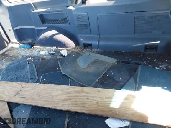 ✅ 1994 Ford Aerostar • VIN: 1FMDA31U6RZA66283 • Lot: 40580628. Listed on IAAI with Not provided. Free auction sales archive from the USA and detailed vehicle history report at DreamBid. Image 8.