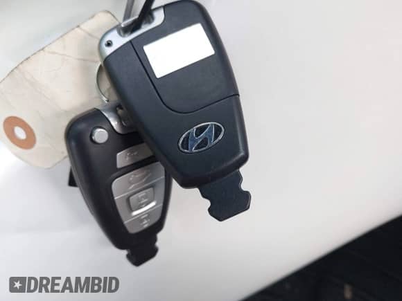 2012 Hyundai Veracruz Limited с VIN KM8NUDCC4CU187419, выставлен на аукционе IAAI как лот 42790292 с пробегом 246 744 миль миль и . История ставок и продаж доступна на DreamBid. Изображение 11.