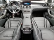 ✅ 2019 Mercedes-Benz C 300 • VIN: WDDWF8DB2KR516481 • Lot: 60709945. Wystawiony na Copart z przebiegiem 22 635 mil. Bezpłatny archiwum sprzedaży aukcyjnych z USA i szczegółowy raport historii pojazdu na DreamBid. Zdjęcie 8.