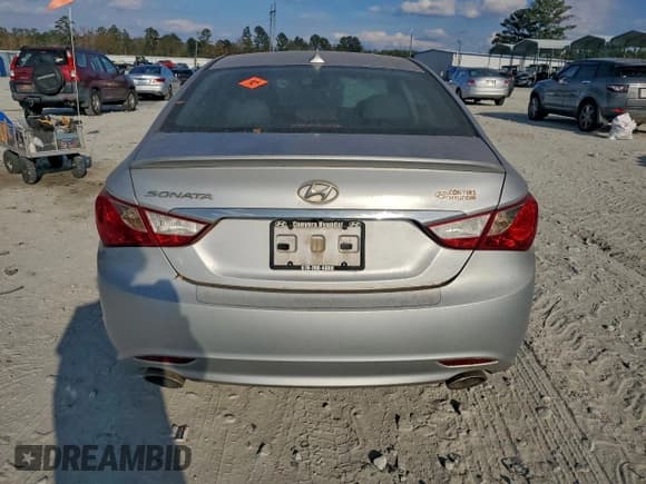 ✅ 2013 Hyundai Sonata Limited • VIN: 5NPEC4AC4DH559850 • Lot: 93544585. Listed on Copart with 203,322 mi. Free auction sales archive from the USA and detailed vehicle history report at DreamBid. Image 6.