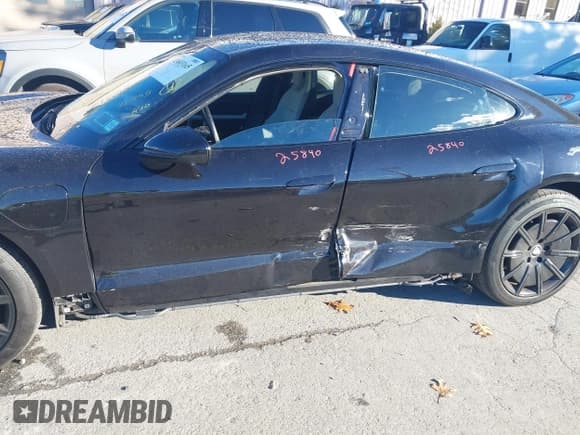 ✅ 2021 Porsche Taycan 4S • VIN: WP0AB2Y14MSA43521 • Lot: 43603165. Wystawiony na IAAI z przebiegiem 32 935 mil. Bezpłatny archiwum sprzedaży aukcyjnych z USA i szczegółowy raport historii pojazdu na DreamBid. Zdjęcie 6.