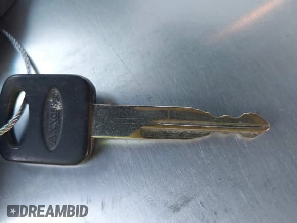 ✅ 2000 Ford F-250 XL • VIN: 1FTNW20F6YED97877 • Lot: 42864486. Listed on IAAI with 487,008 mi. Free auction sales archive from the USA and detailed vehicle history report at DreamBid. Image 11.