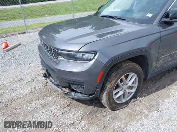 ✅ 2023 Jeep Grand Cherokee Laredo • VIN: 1C4RJKAG1P8710032 • Lot: 42241432. Listed on IAAI with 20,680 mi. Free auction sales archive from the USA and detailed vehicle history report at DreamBid. Image 18.