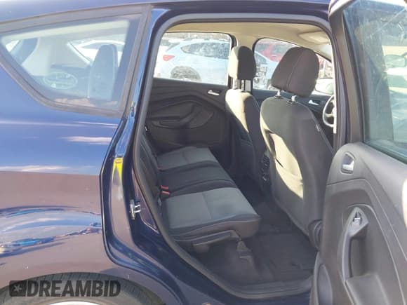 ✅ 2017 Ford C-Max SE • VIN: 1FADP5AU7HL114797 • Lot: 42324490. Wystawiony na IAAI z przebiegiem 152 684 mil. Bezpłatny archiwum sprzedaży aukcyjnych z USA i szczegółowy raport historii pojazdu na DreamBid. Zdjęcie 8.