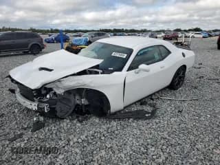 ✅ 2023 Dodge Challenger SXT • VIN: 2C3CDZAGXPH693221 • Lot: 82376465. Wystawiony na Copart z przebiegiem Nie podano. Bezpłatny archiwum sprzedaży aukcyjnych z USA i szczegółowy raport historii pojazdu na DreamBid. Zdjęcie 1.