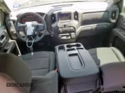 ✅ 2024 Chevrolet Silverado 2500HD Custom • VIN: 2GC4YME70R1267163 • Lot: 66001665. Wystawiony na Copart z przebiegiem 7 209 mil. Bezpłatny archiwum sprzedaży aukcyjnych z USA i szczegółowy raport historii pojazdu na DreamBid. Zdjęcie 8.